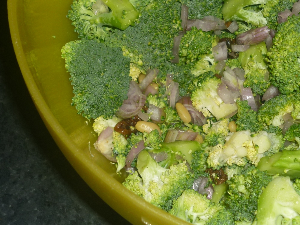 Raw Broccoli Salad prepared by cookingtrips